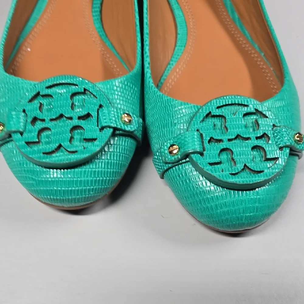 Tory Burch Women's Teal Flats with Logo Detail
